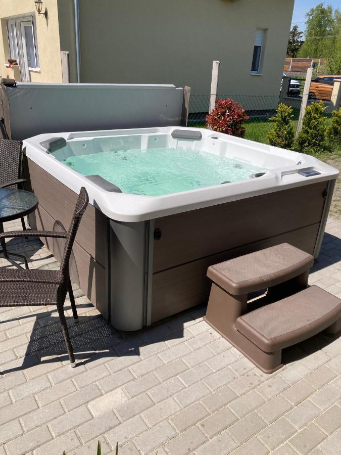 Konrad Apartman Villa Balatonmáriafürdő Buitenkant foto
