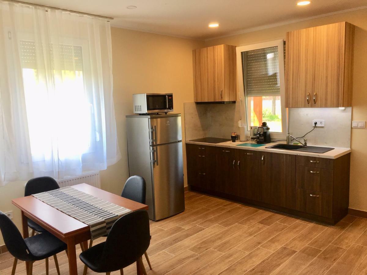 Konrad Apartman Villa Balatonmáriafürdő Buitenkant foto