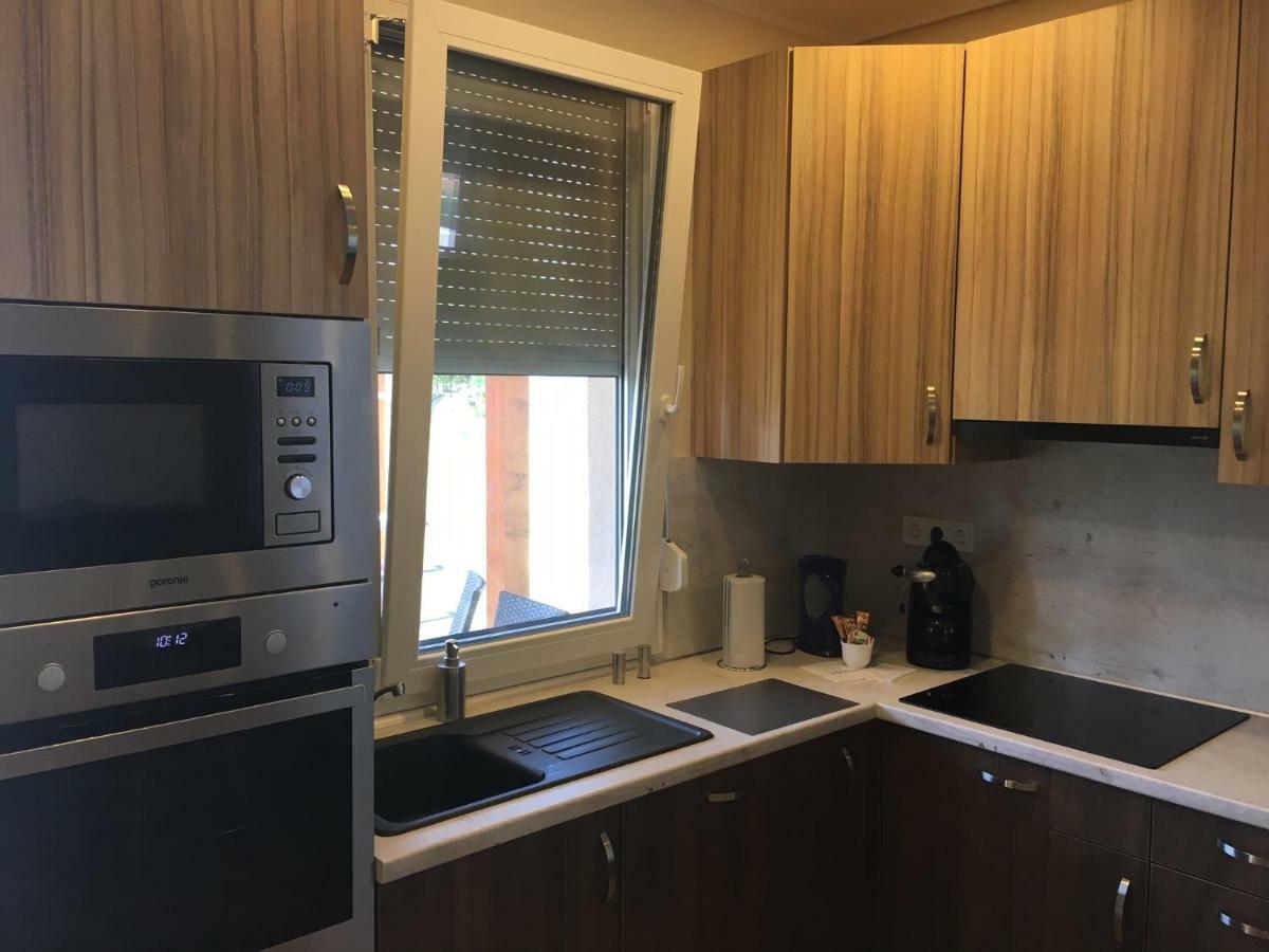 Konrad Apartman Villa Balatonmáriafürdő Buitenkant foto
