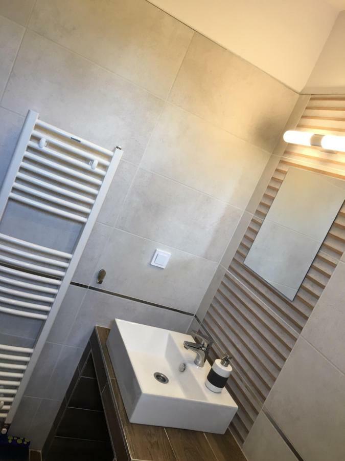 Konrad Apartman Villa Balatonmáriafürdő Buitenkant foto
